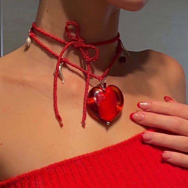 collana artigianale con cuore in vetro di murano rosso